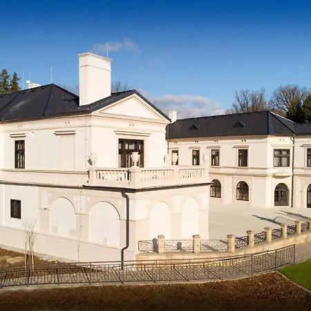 Zamek Wichterle - A Pivni Lazne Hotel