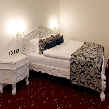Hotel Zamek Wichterle - A Pivni Lazne