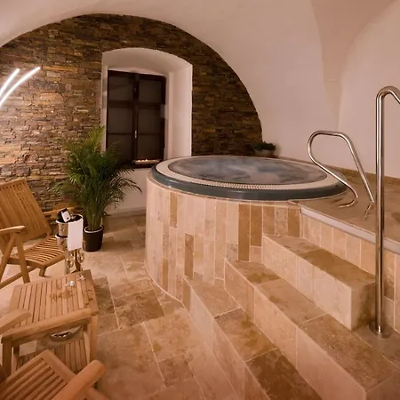 Zamek Wichterle - A Pivni Lazne Hotel