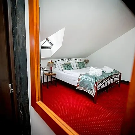 Hotel Zamek Wichterle - A Pivni Lazne