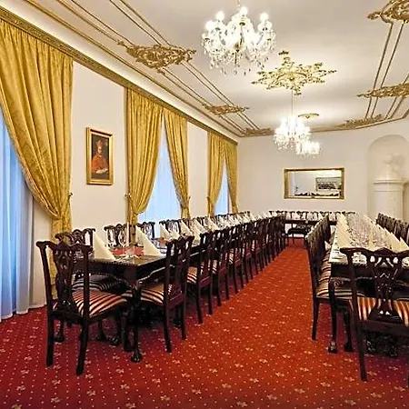 Zamek Wichterle - A Pivni Lazne Hotel 4*