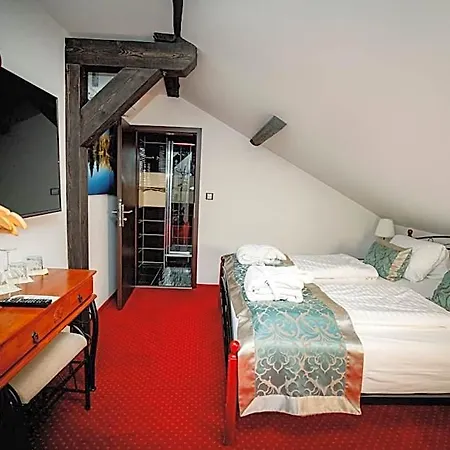 Zamek Wichterle - A Pivni Lazne Hotel 4*