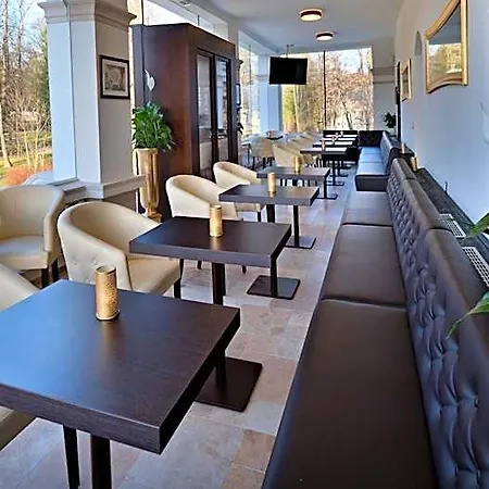 Zamek Wichterle - A Pivni Lazne 4* Slavicin